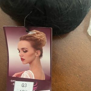 Sarla Black Bun Hair Product NO. Q3